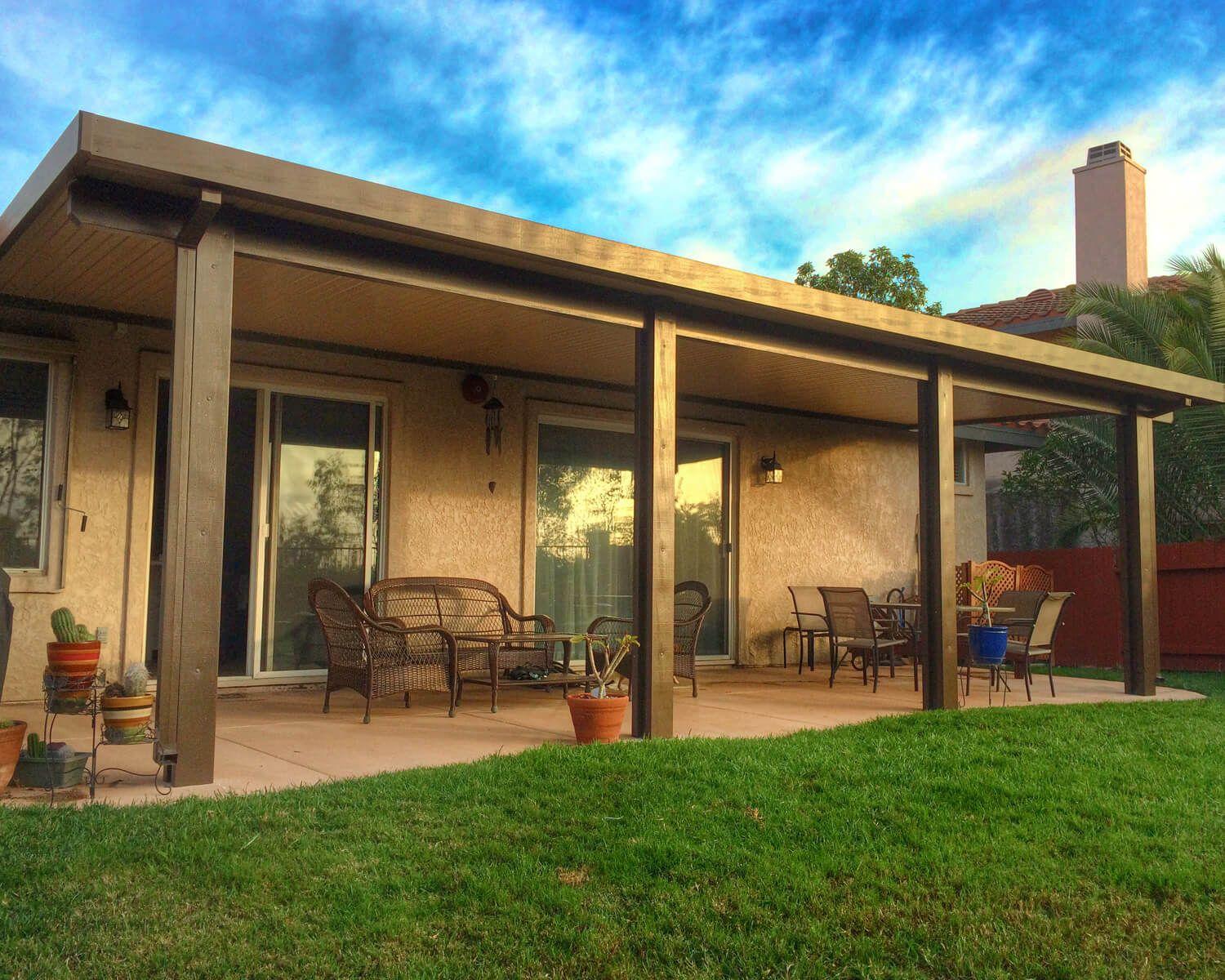 Attached aluminum cover with wood-grain finish, Siena, Round Rock